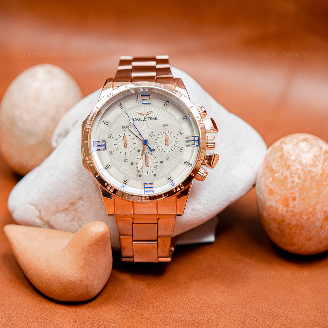 ساعت مچی مردانه EAGLE TIME مدل 1620،  جنس بند اين ساعت از بهترين نوع استيل ساخته شده، کاملا رنگ ثابت و ضدحساسيت می باشد، استايل اين ساعت کژوال است و با تمامی تیپ ها بخوبی ست می شود.